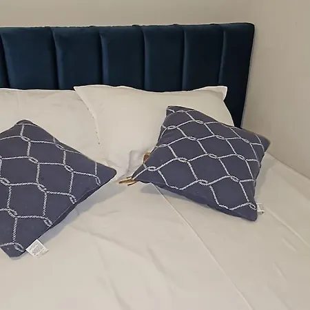 Appartement Ground Floor In Next To Flower Self Check In 100m To *