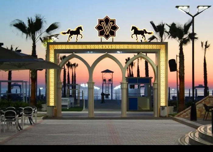 Ground Floor In Next To Flower Self Check In 100m To غوليم