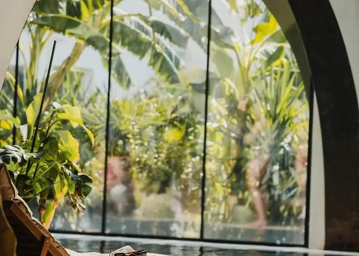 Ground Floor In Next To Flower Self Check In 100m To * غوليم