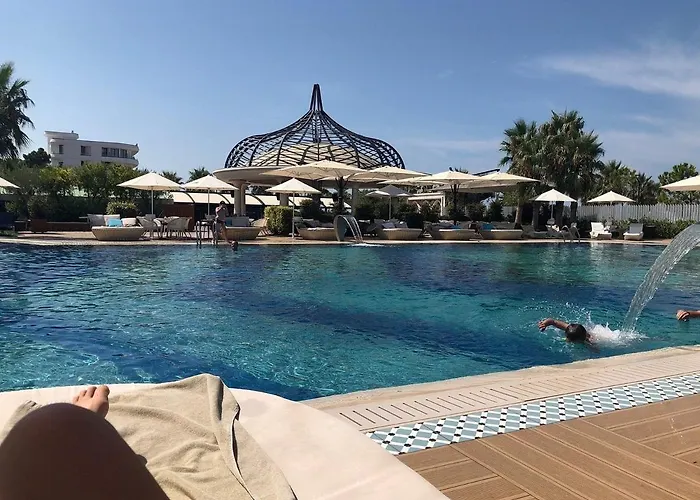 Ground Floor In Next To Flower Self Check In 100m To Lägenhet *